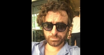 Asistenti i regjisorit të “Emily in Paris”, Diego Borella, ndërron jetë papritur gjatë xhirimeve