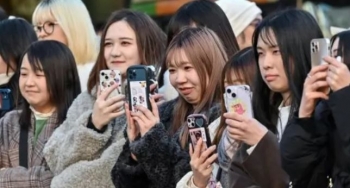 Qyteti japonez propozon kufizim të përdorimit të telefonave në dy orë në ditë