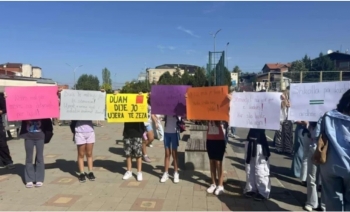 Disa nxënës të shkollës fillore “Ismail Qemali” në Prishtinë kanë bojkotuar mësimin!