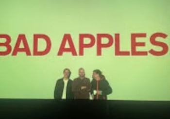 Saoirse Ronan shkëlqen në premierën e Bad Apples me një rol të pazakontë