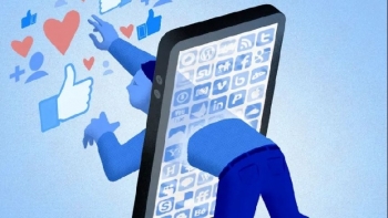 Greqia i vendos kufizime të miturve për rrjetet sociale