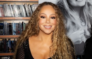 Mariah Carey pranon kritikat për mungesë vallëzimi