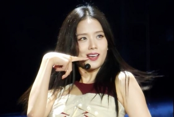 Jisoo e Blackpink paralajmëron duet surprizë me Zayn Malik 