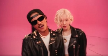 Rosé tregon grindjen e madhe me Bruno Mars para xhirimit të videoklipit të hitit “Apt”