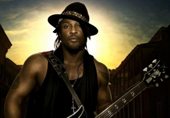 Bota e R&B dhe soul-it në zi: Ndërron jetë D’Angelo në moshën 51-vjeçare