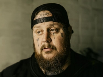 Jelly Roll pranon tradhtinë dhe flet për rikthimin e dashurisë me Bunnie Xo