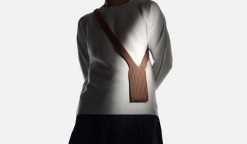 Apple lançon iPhone Pocket me çmim 229.90 dollarë, duke shkaktuar habi të madhe