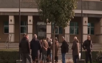 Punëtorët e sigurimit protestojnë - tre muaj pa paga në Prishtinë