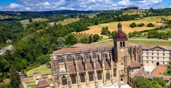 Franca është vendi i preferuar në botë për t’u vizituar, por ky është fshati që francezëve u pëlqen më shumë
