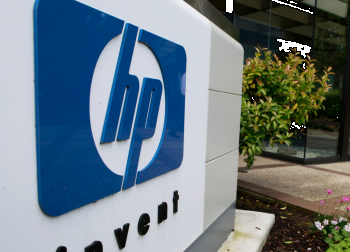HP planifikon të shkrijë 6,000 vende pune deri në 2028 dhe rrit fokusin te inteligjenca artificiale