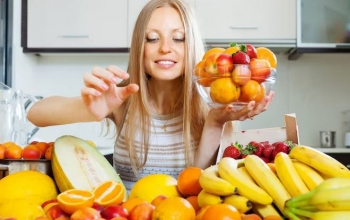 Këto janë ushqimet që ju bëjnë të keni një aromë të trupit më tërheqëse