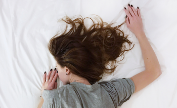 Mjekët zbulojnë shkakun e fshehur të lodhjes së vazhdueshme