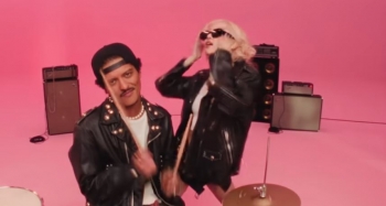 “APT.” nga ROSÉ dhe Bruno Mars shpallet kënga më e madhe e vitit 2025 në Apple Music