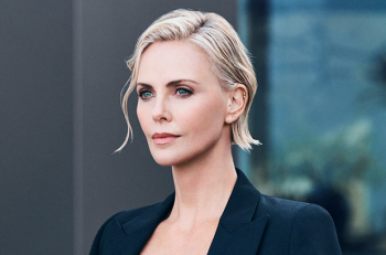 Charlize Theron në filmin e ri të Netflix “Apex”: Xhirova me gishtë të thyer