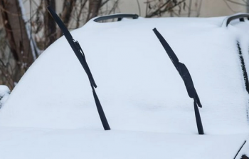 Si ta ngrohni shpejt motorin e veturës në dimër