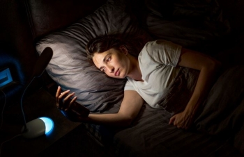 Studime psikologjike: Orët e vonshme dhe lidhja me kreativitetin - inteligjencën verbale