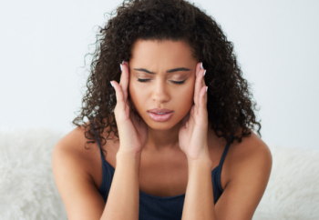 Simptomat e mungesës së hekurit – si i sinjalizon trupi