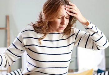 Edhe nëse nuk ndjeni etje, këto shenja mund të tregojnë dehidratim