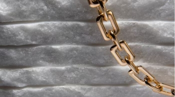 Ari thyen rekord historik - çmimi kap mbi 5,000 dollarë për ons