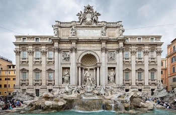 Roma vendos biletë 2 euro për hyrje te shatërvani Trevi