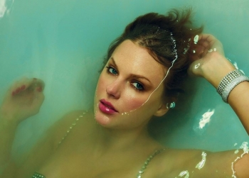 Taylor Swift në krye të Billboard me “Opalite”