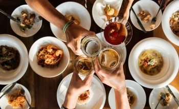 A duhet të hamë tre vakte në ditë?