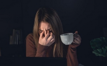 Migrena prek një në pesë gra në botë, por mbetet ndër sëmundjet më pak të studiuara