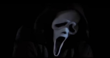 Kevin Williamson nuk do të drejtojë Scream 8
