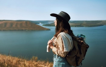 Pesë vendet më të sigurta në vitin 2026 për gratë që udhëtojnë vetëm