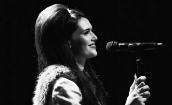 Sienna Spiro pushton Billboard: tre hite pa debutuar ende albumin