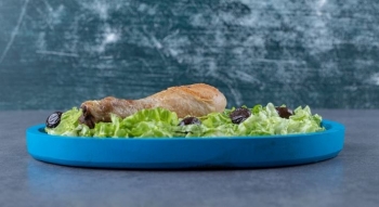 Kimikatet në plastikë lidhen me lindje të parakohshme dhe rreziqe për shëndetin e foshnjave