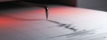 Tërmet 7.4 ballë në Indonezi, një viktimë dhe disa të lënduar