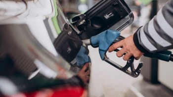 Çmime rekord të benzinës në SHBA: Në disa zona kalon 7 dollarë për gallon