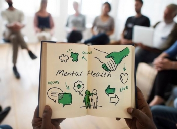 Rriten shqetësimet për shëndetin mendor në SHBA, ekspertët theksojnë rëndësinë e ndërhyrjes së hershme