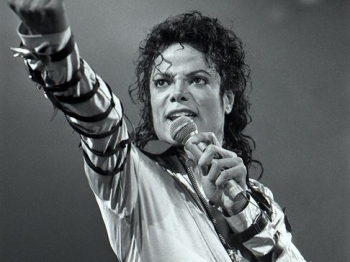 “Michael” thyen rekordet në debutim, pavarësisht polemikave