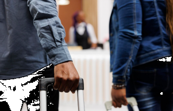 Emigracioni dhe lindshmëria e ulët rrezikojnë tkurrjen e mëtejshme të popullsisë në Shqipëri