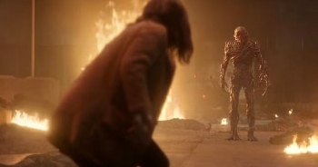 Jamie Campbell Bower zbulon momentin emocional që donte t’ia shtonte fundit të Vecna-s në “Stranger Things”