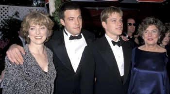 Ndërron jetë nëna e Ben dhe Casey Affleck, Chris Anne Affleck