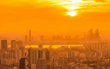 El Niño po forcohet dhe mund të sjellë ndryshime të mëdha në motin global