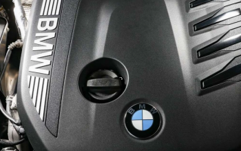 BMW tërheq rreth 189 mijë vetura, rrezik për zjarr në motor