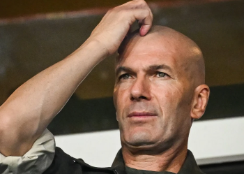 Zidane ndryshon rregullat te Franca, mbyll dyert për mediat