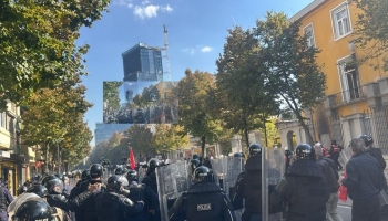 Përshkallëzohen protestat në Tiranë, 28 persona marrin ndihmë mjekësore