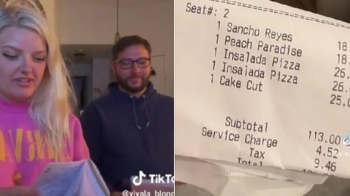 Një vajze në restorantin ku festoi ditëlindjen, i kërkuan 25 dollarë për prerjen e tortës që ia sollën miqtë